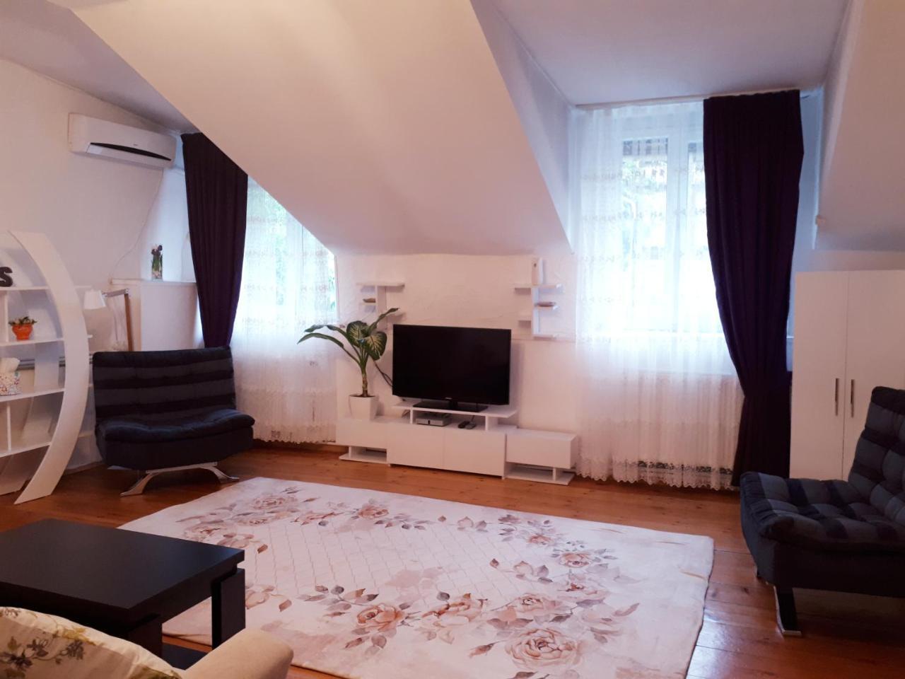 Апартаменти Karin House Тбілісі Екстер'єр фото