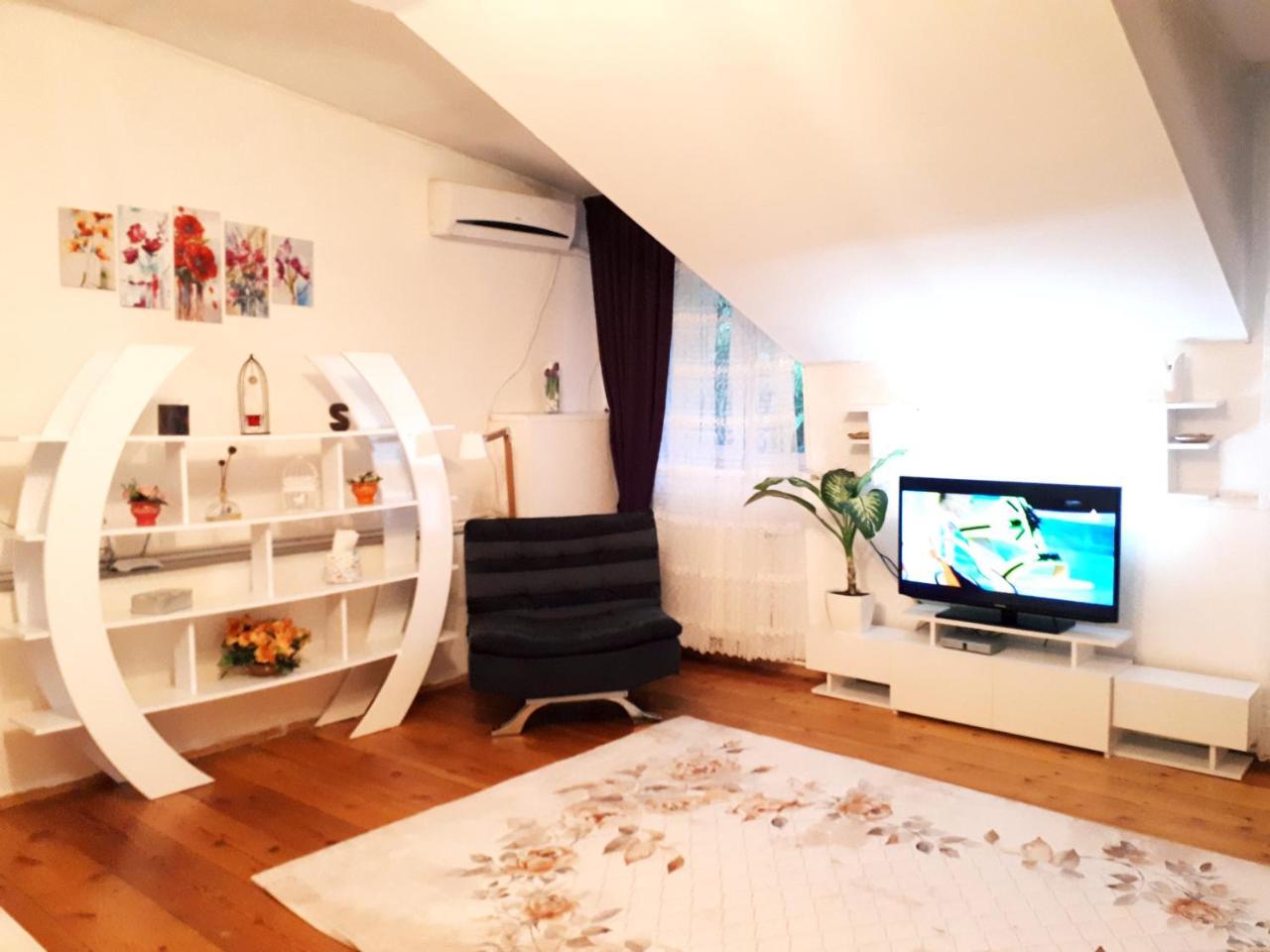 Апартаменти Karin House Тбілісі Екстер'єр фото